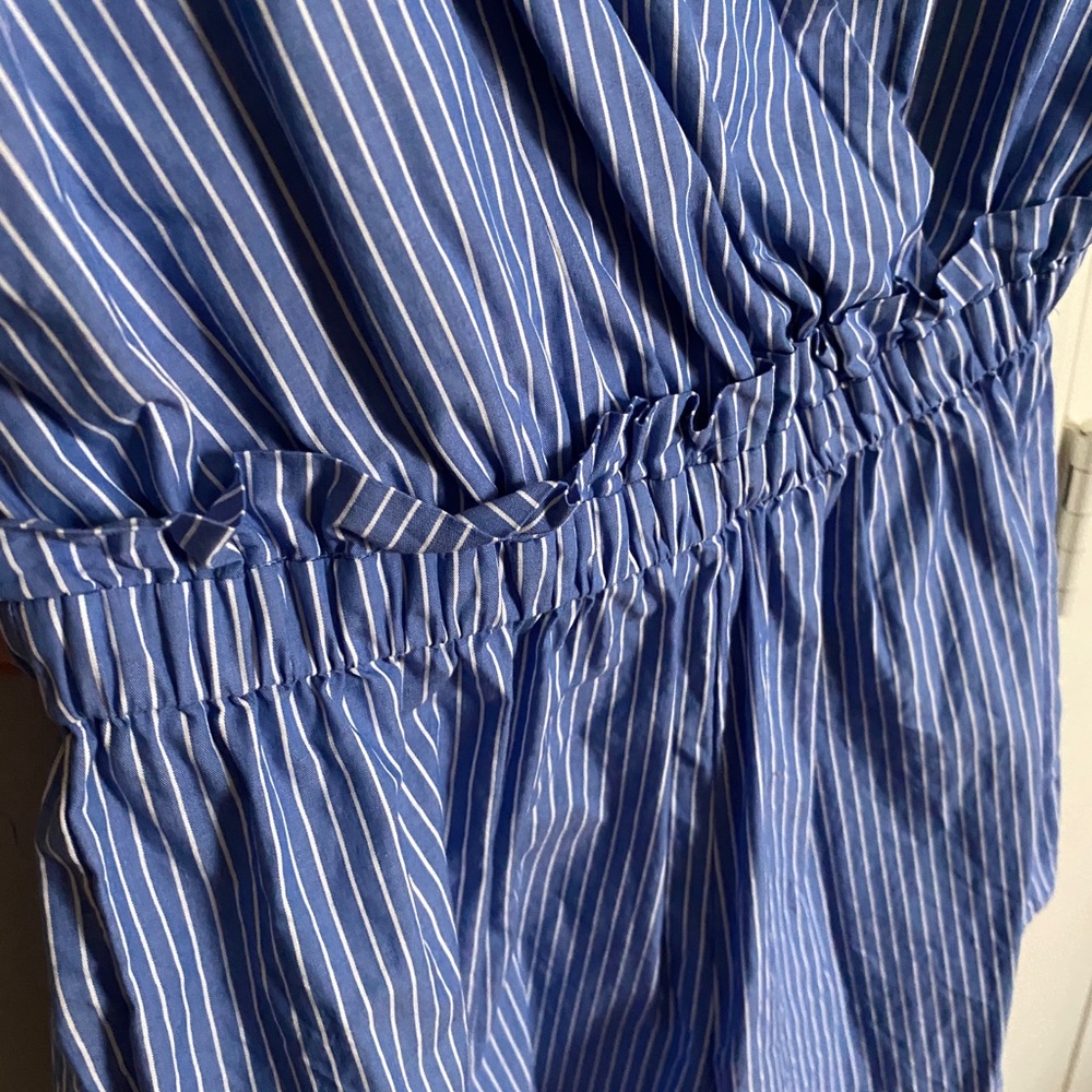 ACTIVE USA Light Blue & White Pinstripe Cinch Waist Romper Size Small - Picture 4 of 14